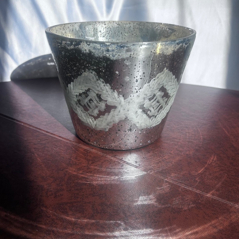 Pottery Barn Mercury Glass Medium Cachepot Etched Leaf Crest Silver Bowl